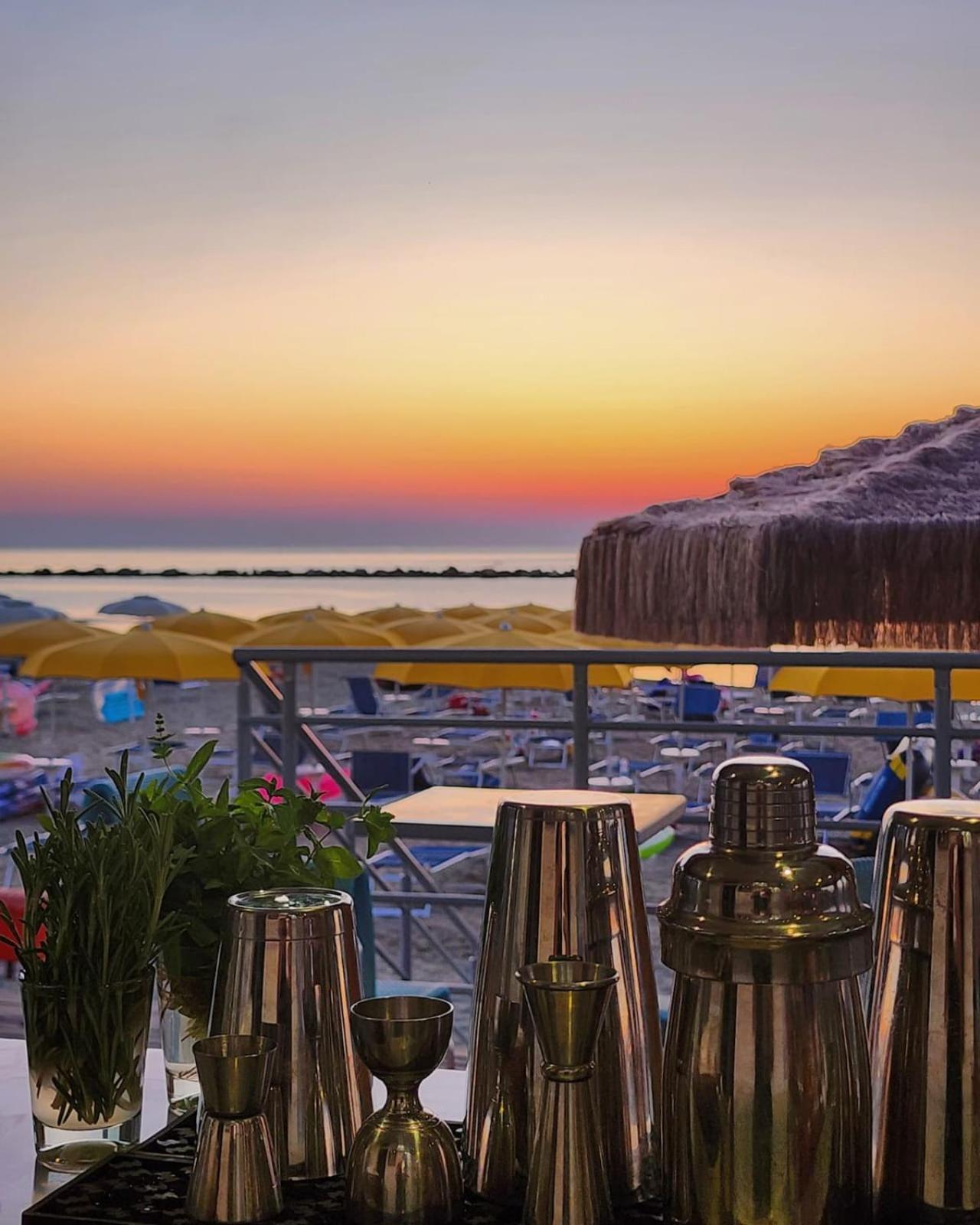 Hotel Holiday Martinsicuro Ngoại thất bức ảnh