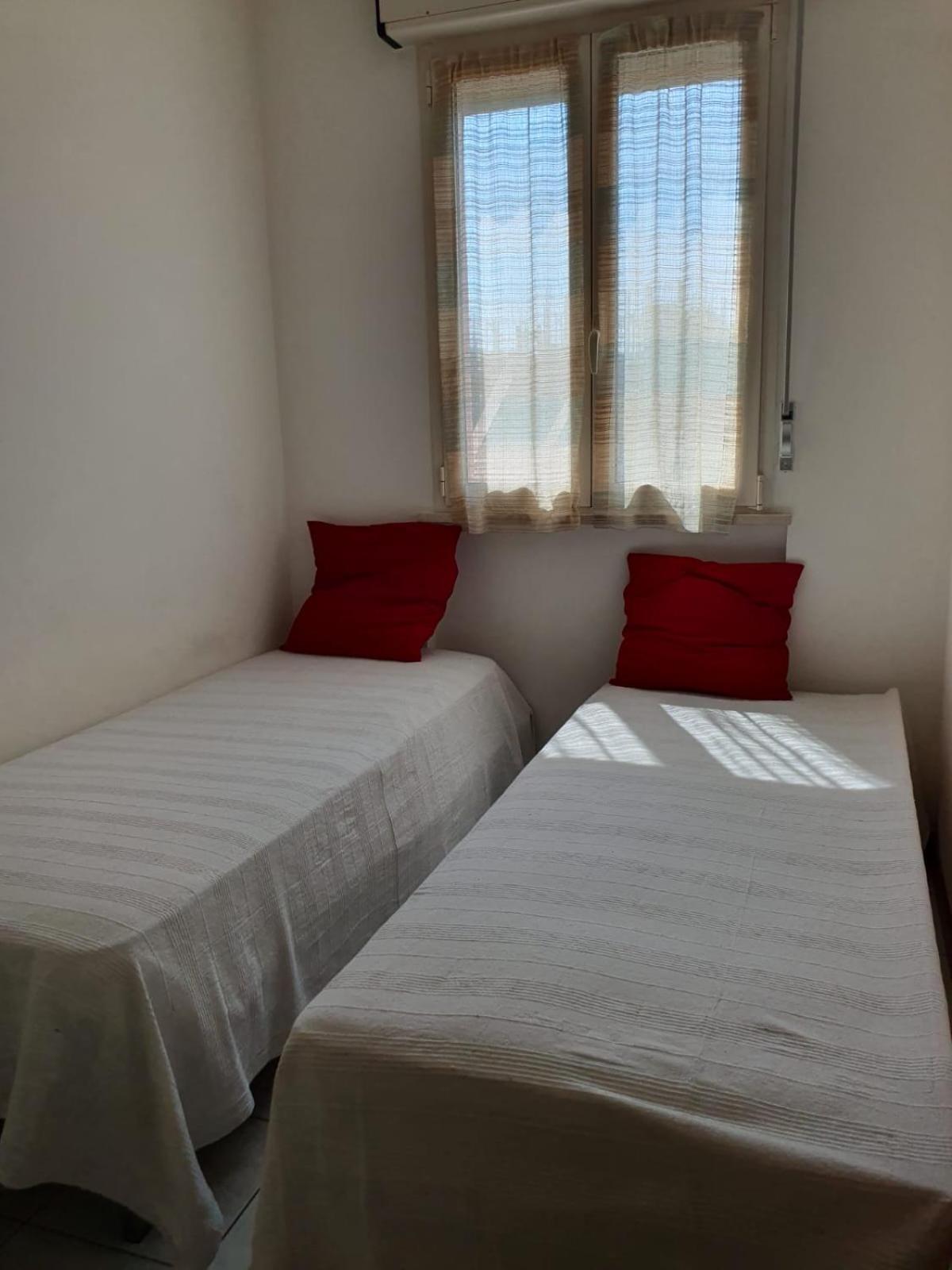 Hotel Holiday Martinsicuro Phòng bức ảnh
